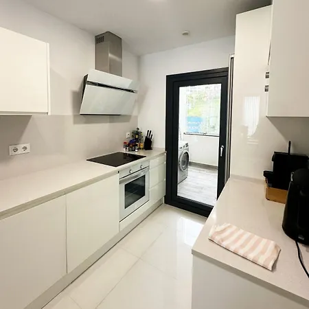New Beachside With Sea Views *