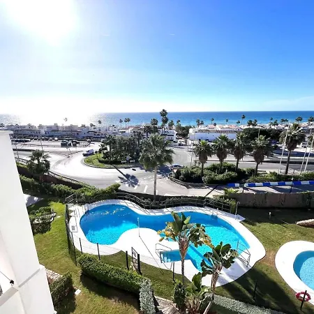 New Beachside With Sea Views Apartment Manilva