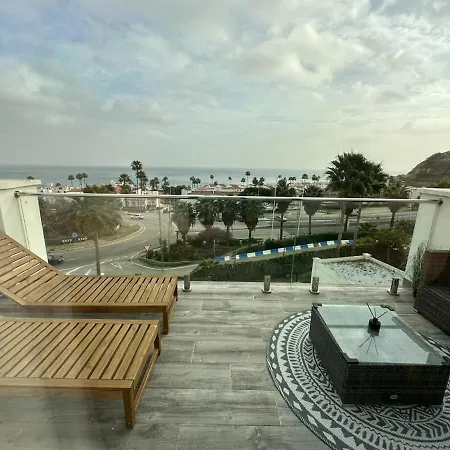 New Beachside With Sea Views Apartment *