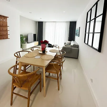 New Beachside With Sea Views *